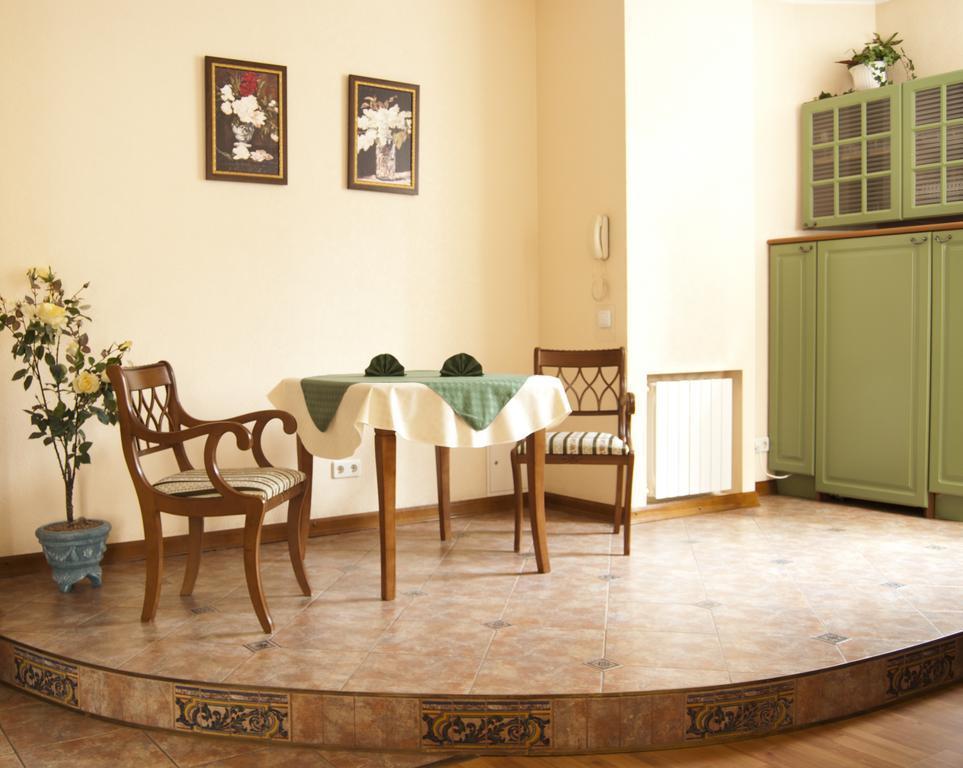 Apartments Alla Київ Екстер'єр фото